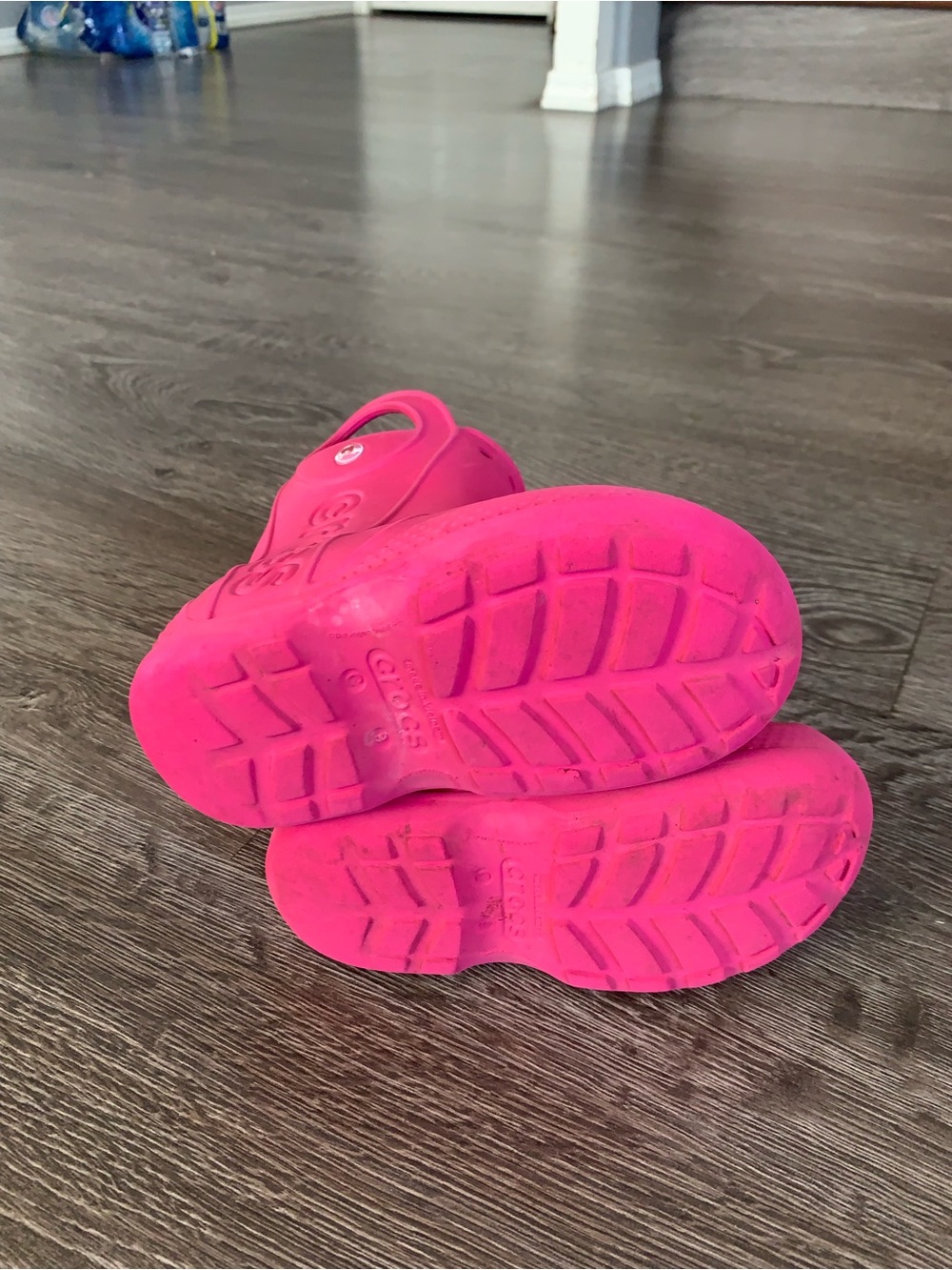 Crocs Kids handle Hot Pink Rain Boots - Picture 4 of 5